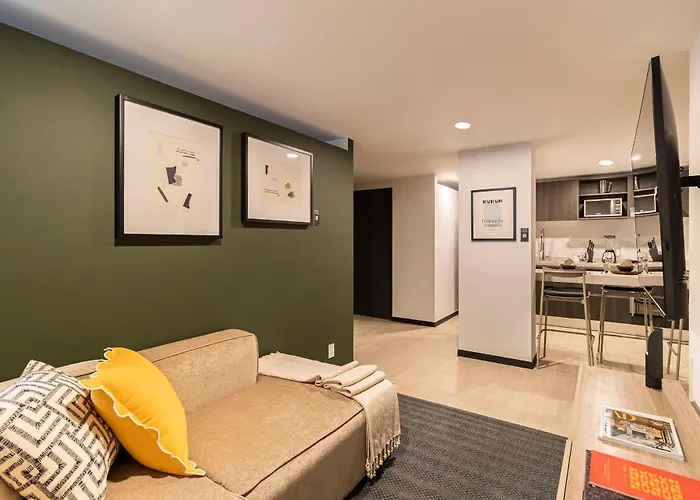 Kukun Socrates Polanco Aparthotel