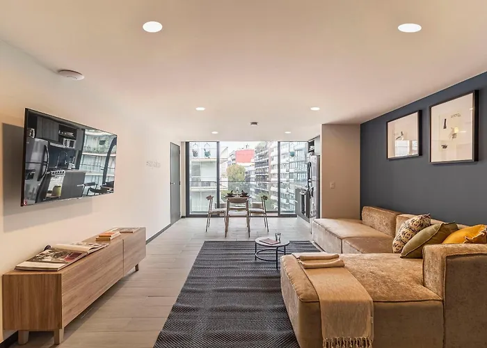 Kukun Socrates Polanco Aparthotel